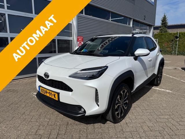 Toyota Yaris Cross 1.5 VVT-I Hybrid 130pk Dynamic Winterpack, Auto's, Toyota, Gebruikt, Stoelverwarming, Wit, 1490 cc