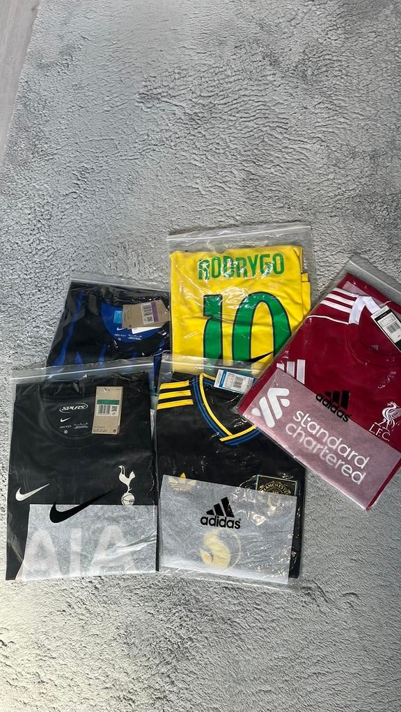 Set nieuwe voetbalshirts, Maat XL, Ophalen of Verzenden, Zo goed als nieuw, Shirt