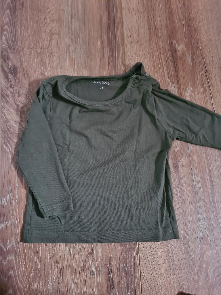 Nieuw groene longsleeve maat 74, Kinderen en Baby's, Babykleding | Maat 74, Ophalen of Verzenden, Nieuw, Jongetje of Meisje, Shirtje of Longsleeve