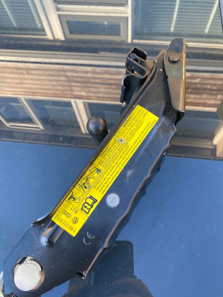 Auto krik Audi Vw nieuw 40 euro, Ophalen of Verzenden, Zo goed als nieuw, Manueel, Schaarkrik