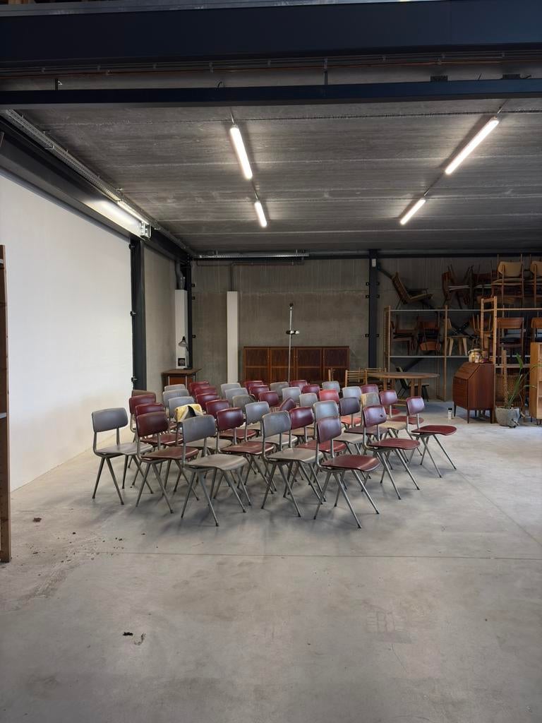 Partij van 41 vintage Friso Kramer Result stoelen, Huis en Inrichting, Stoelen, Ophalen, Gebruikt, Leer, Vijf, Zes of meer stoelen