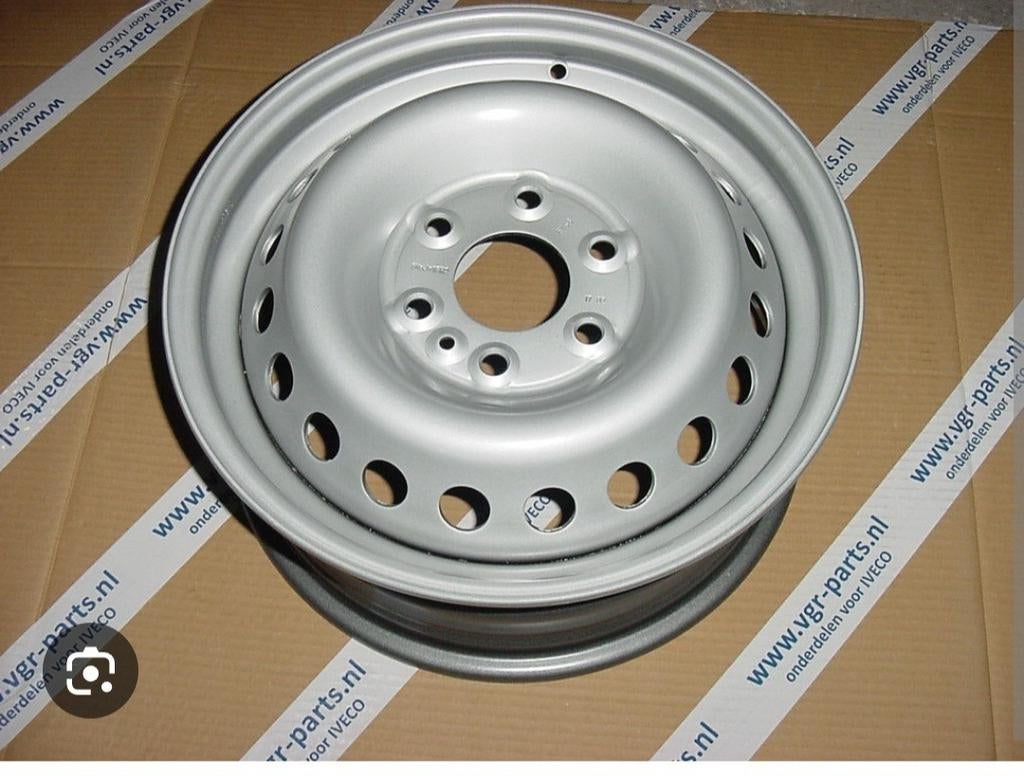 Gezocht. velgen iveco daily  2016, Ophalen of Verzenden, Gebruikt