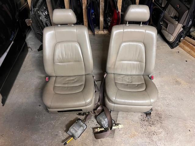 Lexus LS400 voorste stoelen, Gebruikt