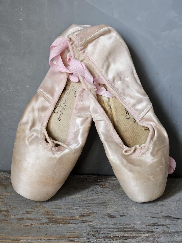 Paar spitzen, Gebruikt, ., Overige typen, Ophalen of Verzenden