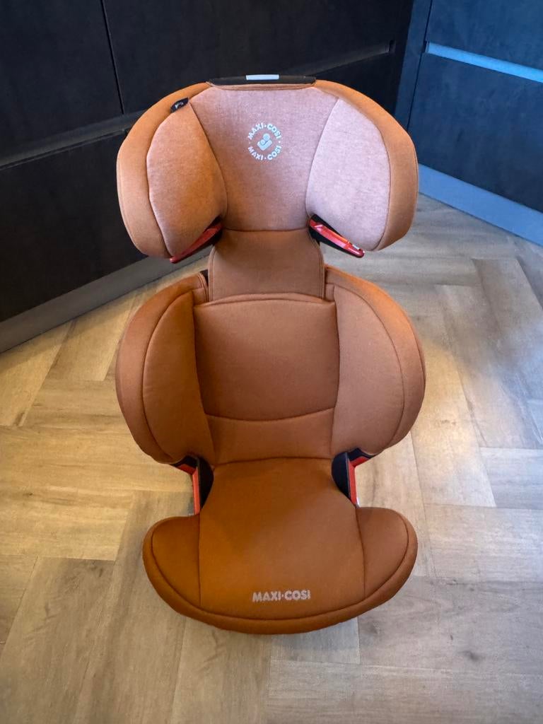 Nette Maxi Cosi Rodifix Cognac, Kinderen en Baby's, Autostoeltjes, Ophalen, 15 t/m 36 kg, Verstelbare rugleuning, Zo goed als nieuw