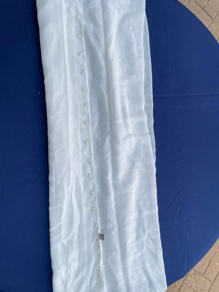 Sjaal nieuw wit met glittertje, Ophalen, Zo goed als nieuw, Maat 46/48 (XL) of groter, Sjaal