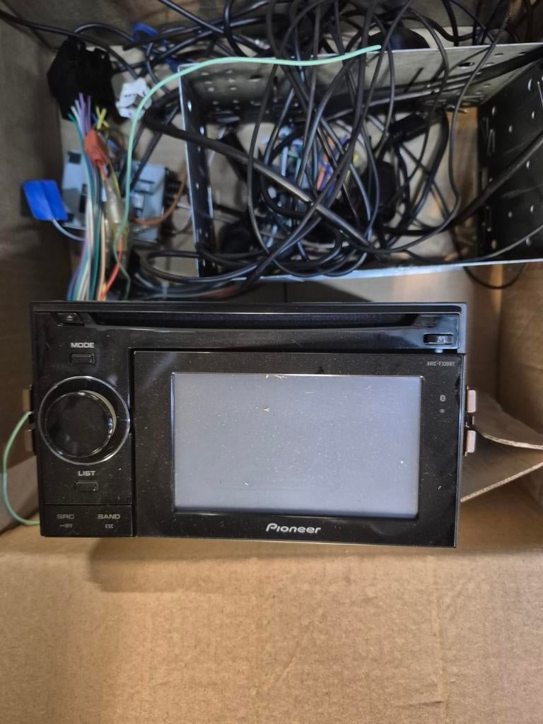 Pioneer AVIC-F320BT Navigatiesysteem/Autoradio, Ophalen of Verzenden