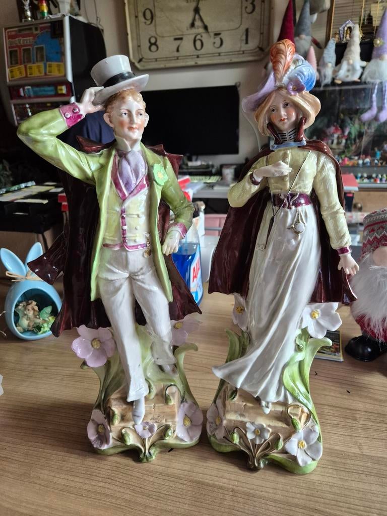 Beelden van een man en vrouw, Ophalen