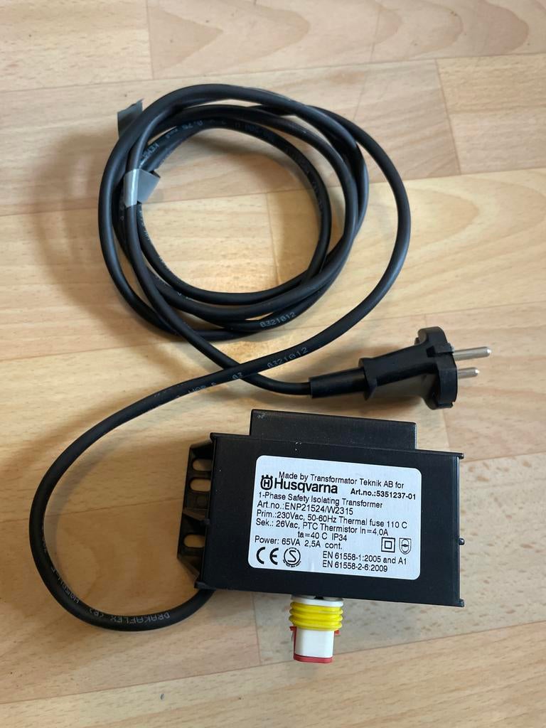 Husqvarna adapter voor 220/230 AC, Ophalen of Verzenden, Nieuw, Elektrische grasmaaier