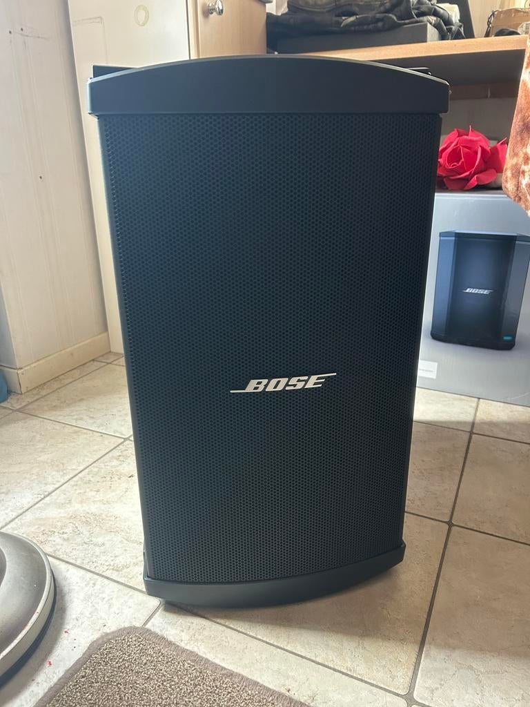 Bose Bass Module B2 - 4 ohm, 250 watt - Zo goed als nieuw, Subwoofer, Ophalen of Verzenden, Zo goed als nieuw, Bose