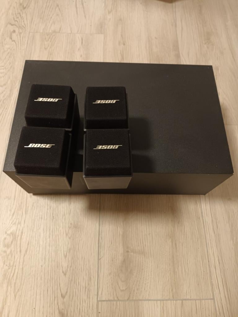 Bose Acoustimass met Cubespeakers, Gebruikt, Ophalen of Verzenden, Bose, 120 watt of meer