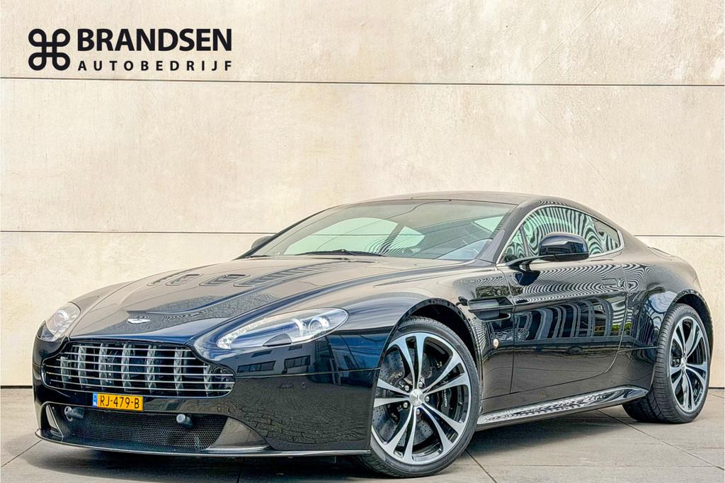 Aston Martin V12 Vantage 5.9 V12 Vantage Keramisch-B&O-Carbo, Auto's, Aston Martin, Parkeersensor, Achterwielaandrijving, Gebruikt