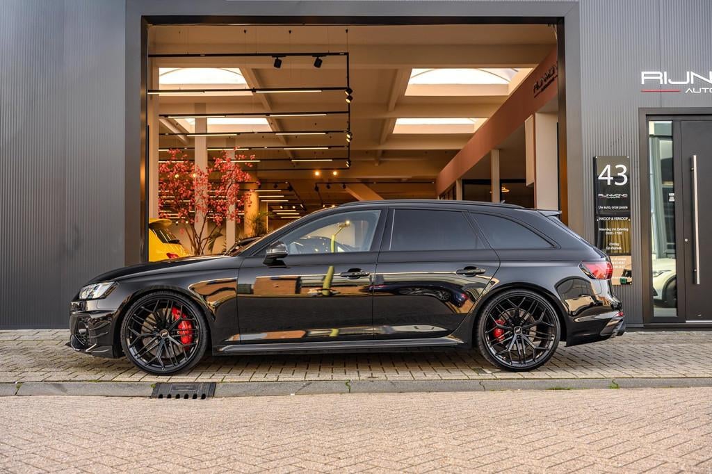 Audi A4 Avant 2.9 TFSI RS4 - X Abt 1/60 Quattro|530PK|Kerami, Automaat, Gebruikt, A4, Zwart