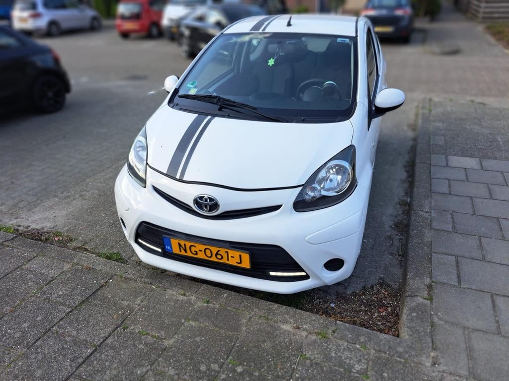 Toyota aygo, Auto's, Voorwielaandrijving, Stof, 4 stoelen, Handgeschakeld