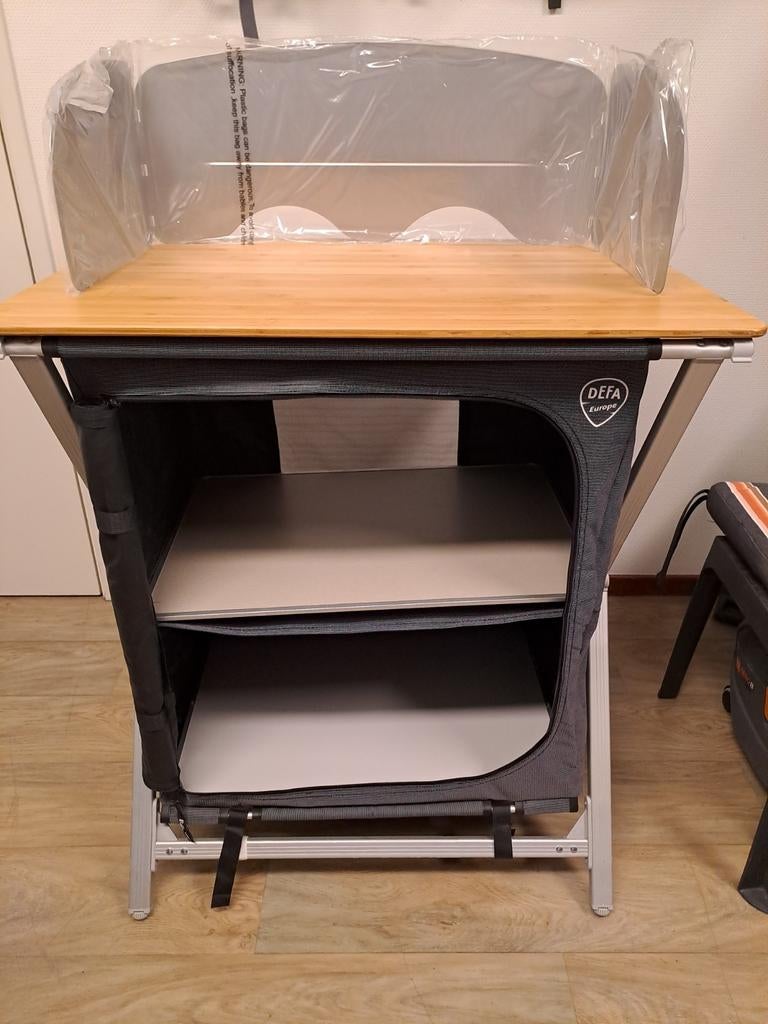 Diversen caravan / kampeer accessoires te koop., Ophalen