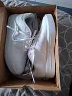 nieuw ADIDAS court platform sneakers 39, Kleding | Dames, Schoenen, Adidas, Wit, Nieuw, Ophalen of Verzenden