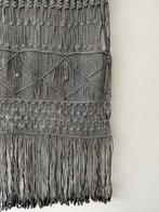 grijs macramé wandkleed, Ophalen of Verzenden, Zo goed als nieuw