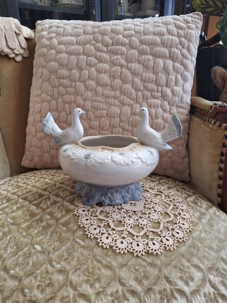 Vintage Porseleinen Schaal met Duiven Spanje ** Mimosa **, Ophalen of Verzenden