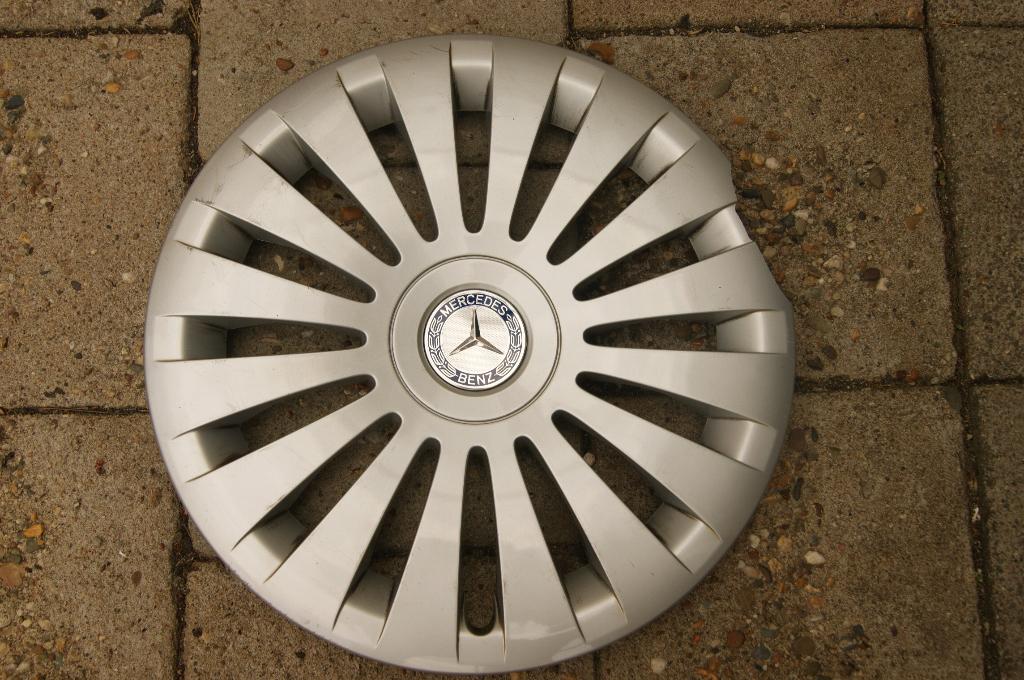 1 losse originele wieldop Mercedes Benz Vito 17 inch, Auto diversen, Wieldoppen, Ophalen of Verzenden, Gebruikt
