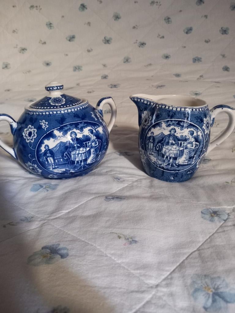 Societe ceramique Maastricht Teadrinker roomstel, Antiek en Kunst, Antiek | Servies los, Ophalen of Verzenden