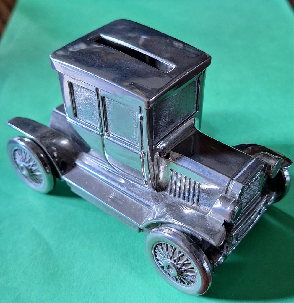 Een verzilverde spaarpot T Ford., Ophalen of Verzenden