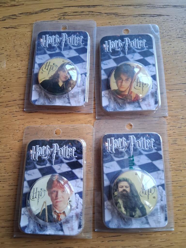 Harry Potter Buttons/magneetpins met verlichting - Set van 4, Ophalen of Verzenden, Nieuw, Overige typen