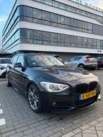 BMW 1-Serie 116I 100KW 5DR 2014 Zwart, Auto's, BMW, 1-Serie, 4 cilinders, Alcantara, Zwart