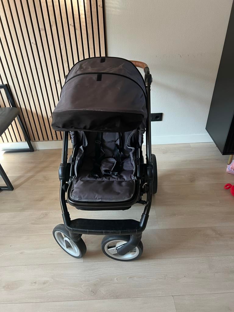 Mutsy buggy, Ophalen of Verzenden, Zo goed als nieuw, Overige merken, Verstelbare rugleuning