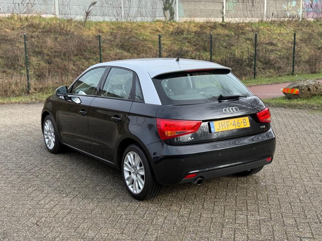 Audi A1 SPORTBACK 1.2 TFSI Ambition NWE KETTING I NWE APK I, Auto's, Voorwielaandrijving, Euro 5, 86 pk, 4 cilinders