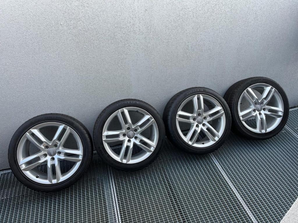 Audi (A4) velgen, Ophalen, 18 inch, 245 mm, Banden en Velgen