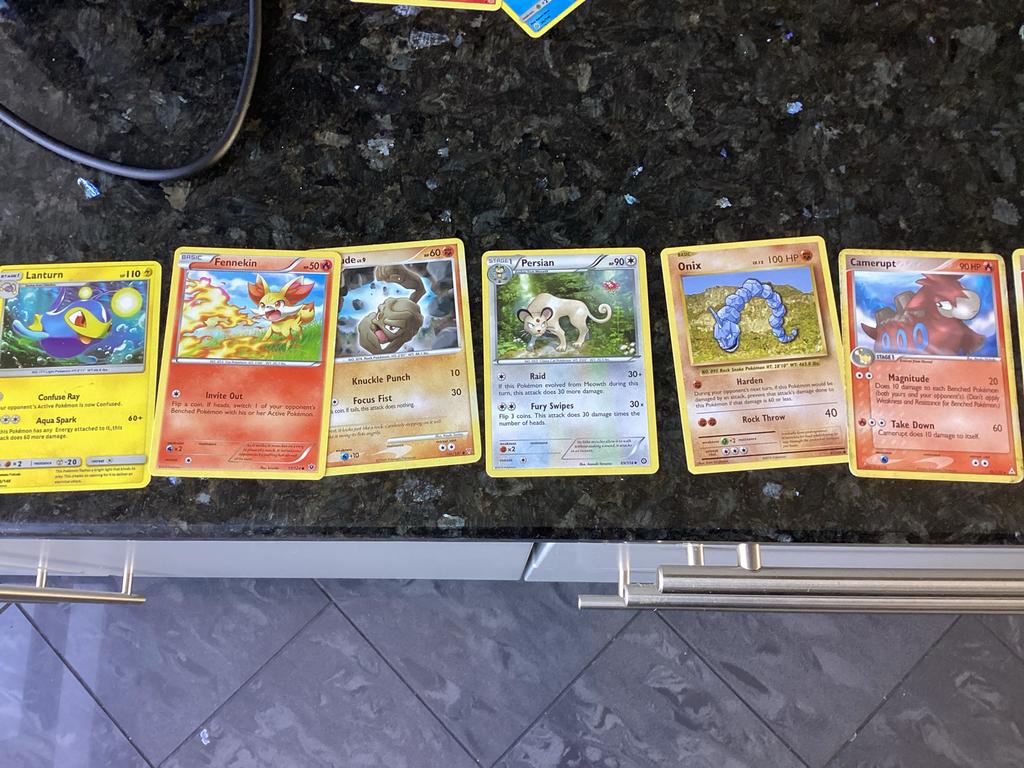 Diverse Pokémon kaarten, Hobby en Vrije tijd, Verzamelkaartspellen | Pokémon, Gebruikt, Meerdere kaarten, Ophalen of Verzenden