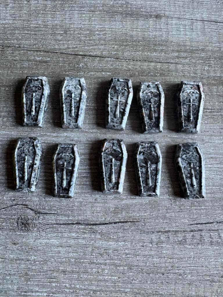 10 kleine doodskisten van steen, Ophalen of Verzenden, Gebruikt