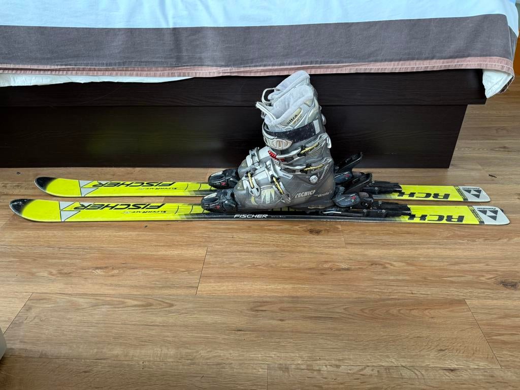 Skiset schoenen Tecnica 38 2/3 en ski’s Fischer 138cm, Overige merken, 100 tot 140 cm, Schoenen, Ophalen of Verzenden