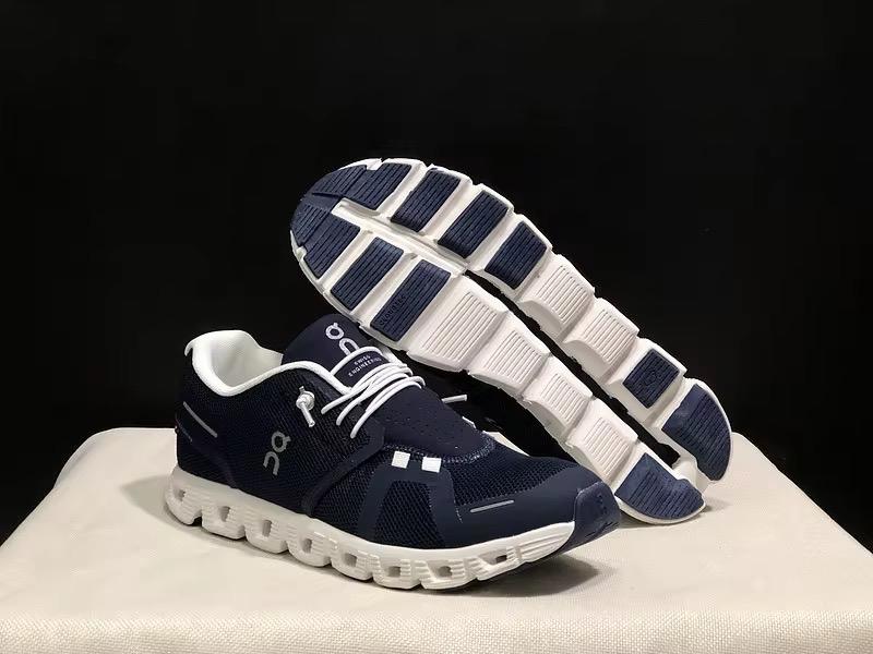 Alo Cloud Sneakers, Kleding | Heren, Schoenen, Ophalen of Verzenden, Nieuw, Blauw, Sneakers of Gympen