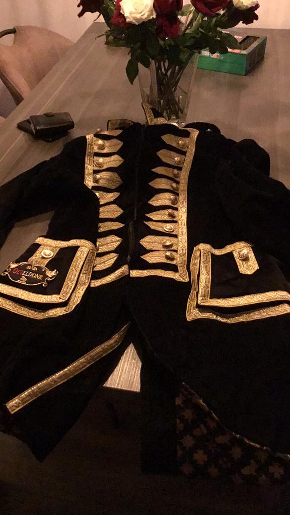 Slechts 1 keer gedragen, Kleding | Heren, Ophalen of Verzenden, Zo goed als nieuw, Overige maten