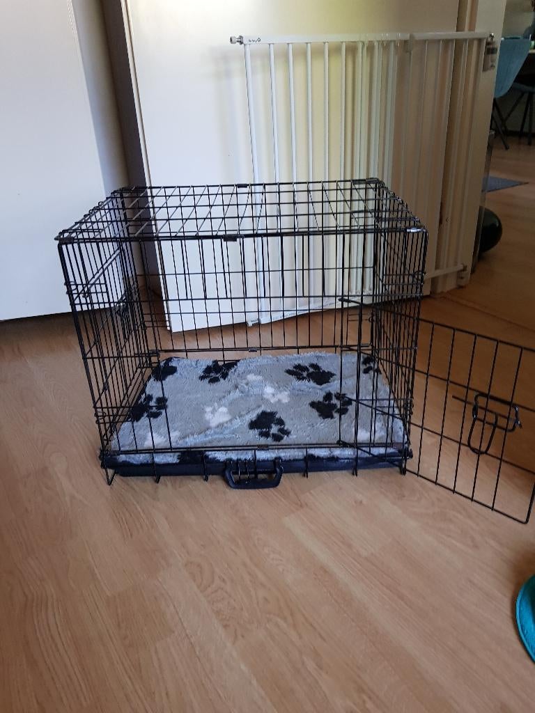 Bench, Dieren en Toebehoren, Hondenbenches, Ophalen, Zo goed als nieuw