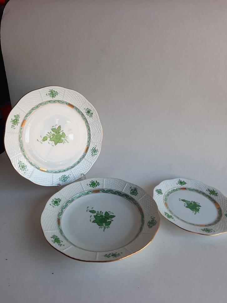 Herend Apponyi Groen Borden Set - 3 Stuks, Antiek en Kunst, Antiek | Porselein, Ophalen of Verzenden