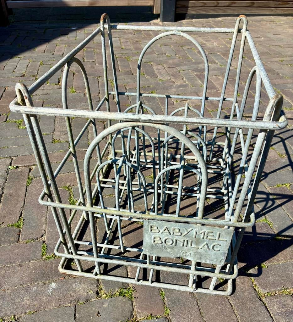 Ouderwets (melk)flessenrek, Ophalen