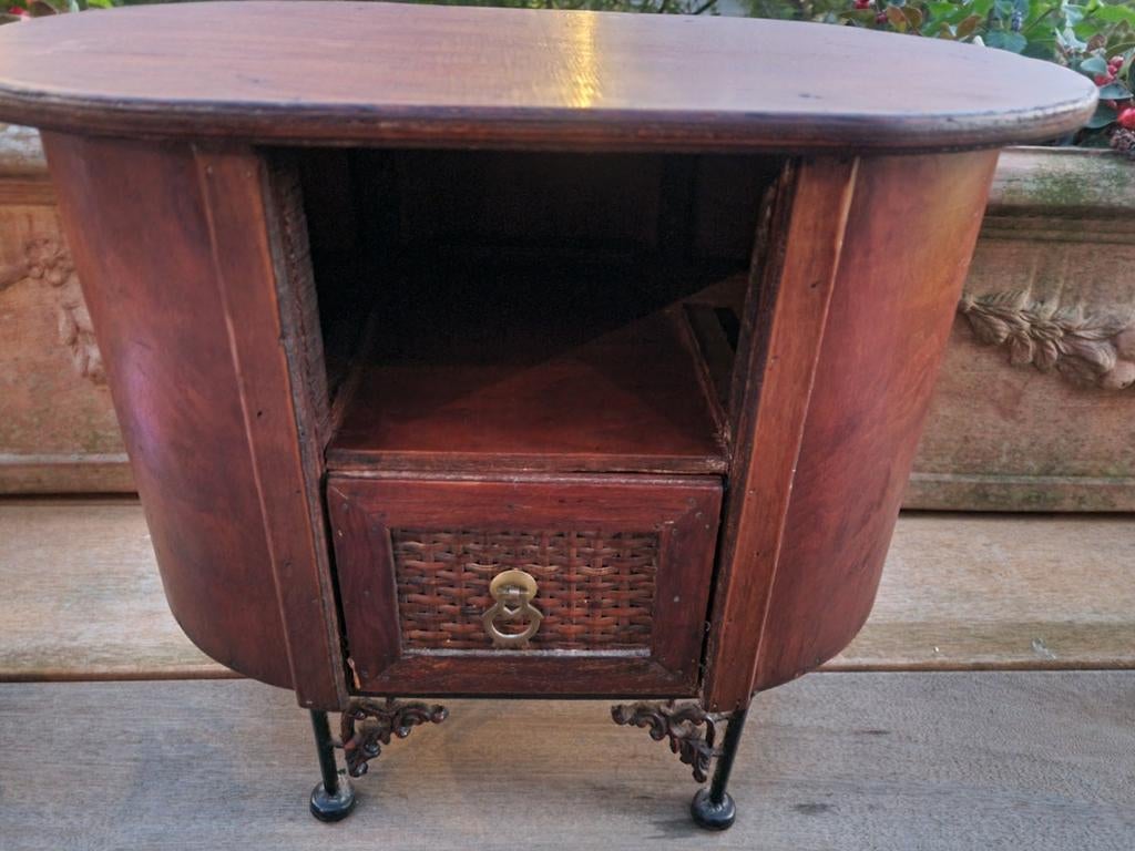 Houten bijzettafel met lade en metalen pootjes, Ophalen of Verzenden