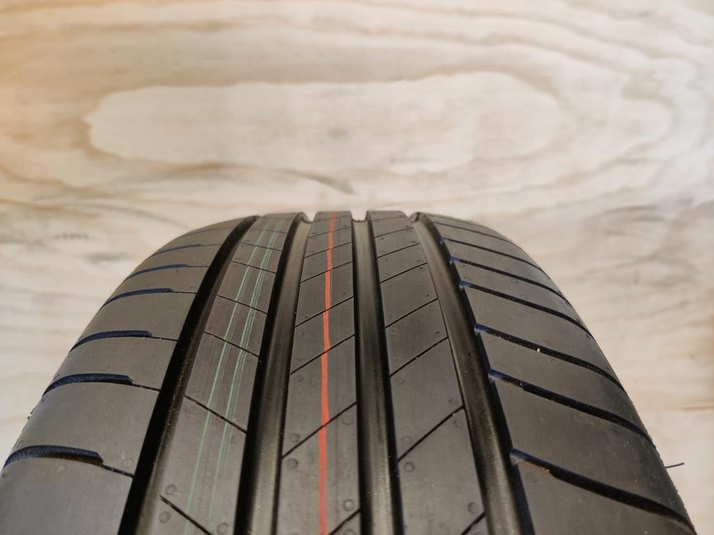 2x 215/60R17 Bridgestone Zomerbanden Demo/nieuw, Auto-onderdelen, Banden en Velgen, 215 mm, 6121PD, 17 inch, Ophalen of Verzenden