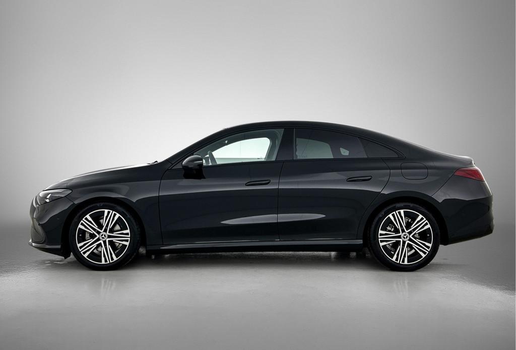 Mercedes-Benz CLA-Klasse 180 Business Solution | Nightpakket, CLA, 136 pk, Zwart, 4 cilinders
