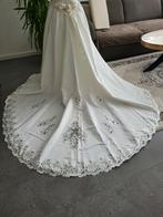 Bruidsjurk sleep, Kleding | Dames, Trouwkleding en Trouwaccessoires, Ophalen of Verzenden, Zo goed als nieuw, Wit, Trouwjurk