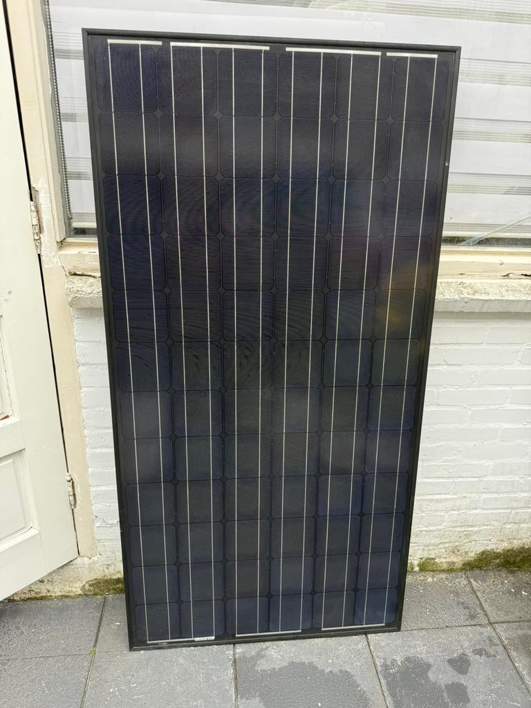 Zonnepaneel 12 volt laden 195 wp plug en plsy, Ophalen, Zo goed als nieuw