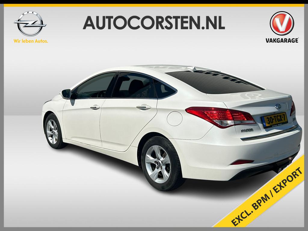 Hyundai i40 1.6 GDI Camera Navi Trekhaak Keyless Ecc Bluetoo, Auto's, Hyundai, Voorwielaandrijving, Euro 5, Zwart, 4 cilinders