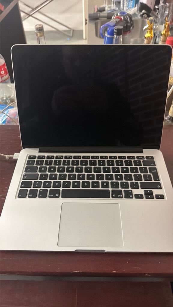 Macbook Pro, 2 tot 3 Ghz, 13 inch, Zo goed als nieuw, Ophalen