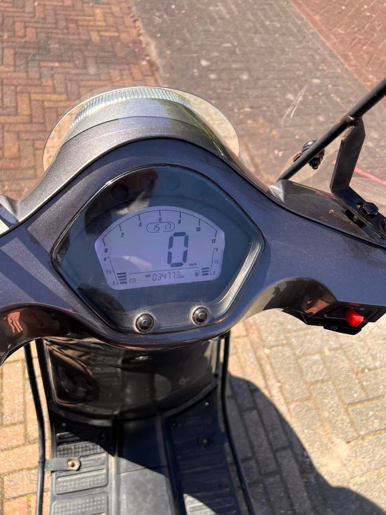 Djjd Cashmare EFI Scooter - Goed onderhouden, lichte schade, Overige merken, Ophalen of Verzenden, Zo goed als nieuw, Benzine