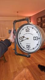 Industriële Wandklok - Dubbelzijdig 'Water Works Company', Huis en Inrichting, Ophalen, Gebruikt, Analoog, Wandklok