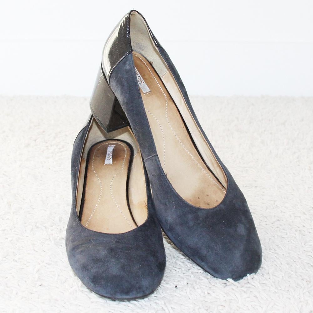 Blauw Suede Geox Lak Pumps (Maat 40) - s8 € 40,-, Kleding | Dames, Schoenen, Geox, Pumps, Blauw, Ophalen of Verzenden
