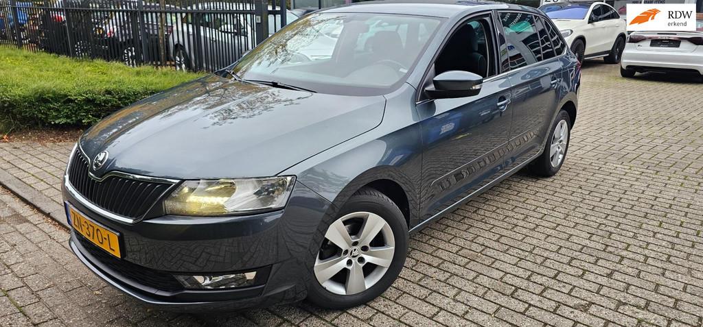 Skoda Rapid Spaceback 1.0 TSI Greentech Clever, Auto's, Stof, Gebruikt, Euro 6, 49 €/maand