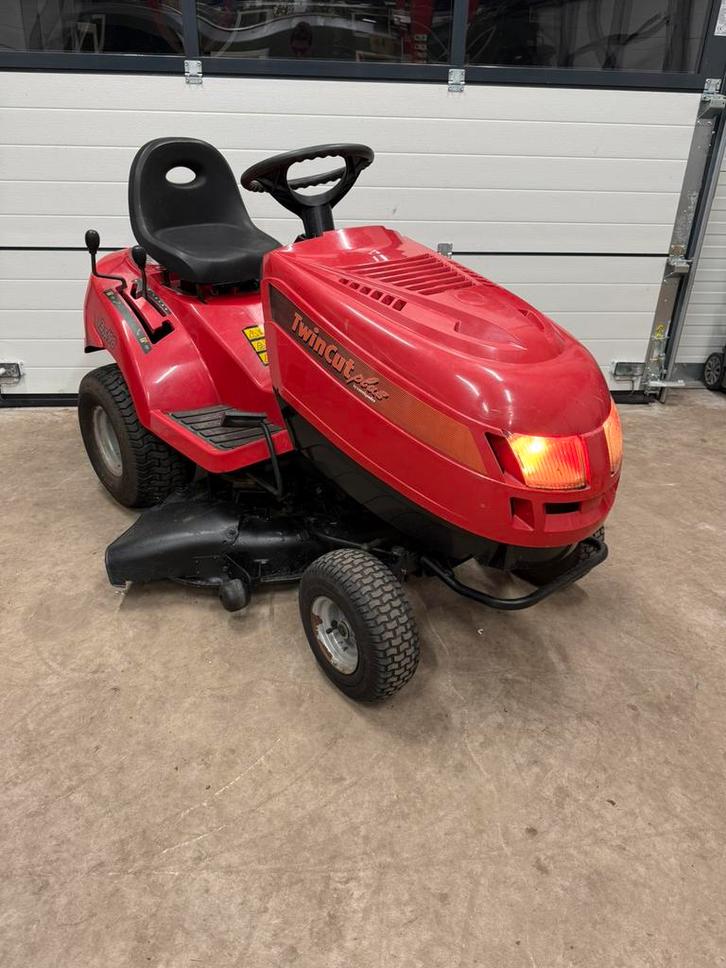 Castelgarden Twincut Plus, Tuin en Terras, Zitmaaiers, Gebruikt, Elektrische starter, Versnellingen, Ophalen